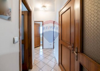 Hall / corridoio - Quadrilocale Via Pietro De Logu
 
27, Catania - foto 10