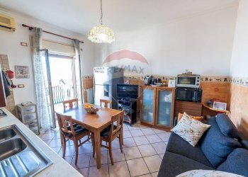 Sala da pranzo - Quadrilocale Via Pietro De Logu
 
27, Catania - foto 21