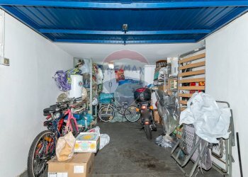 Dispensa di stoccaggio - Quadrilocale Via Pietro De Logu
 
27, Catania - foto 32