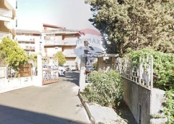 Edificio all\'aperto - Attico via gramsci
 
8, Gravina di Catania - foto 4