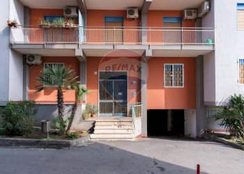 Edificio all\'aperto - Appartamento via fasano
 
20, Gravina di Catania - foto 2