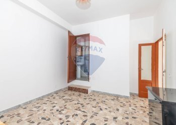Stanza vuota - Casa indipendente Via Parisi
 
4, Caltagirone - foto 15