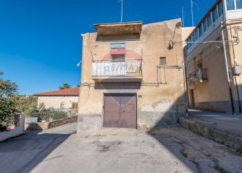 Edificio all\'aperto - Casa indipendente Via Parisi
 
4, Caltagirone - foto 17