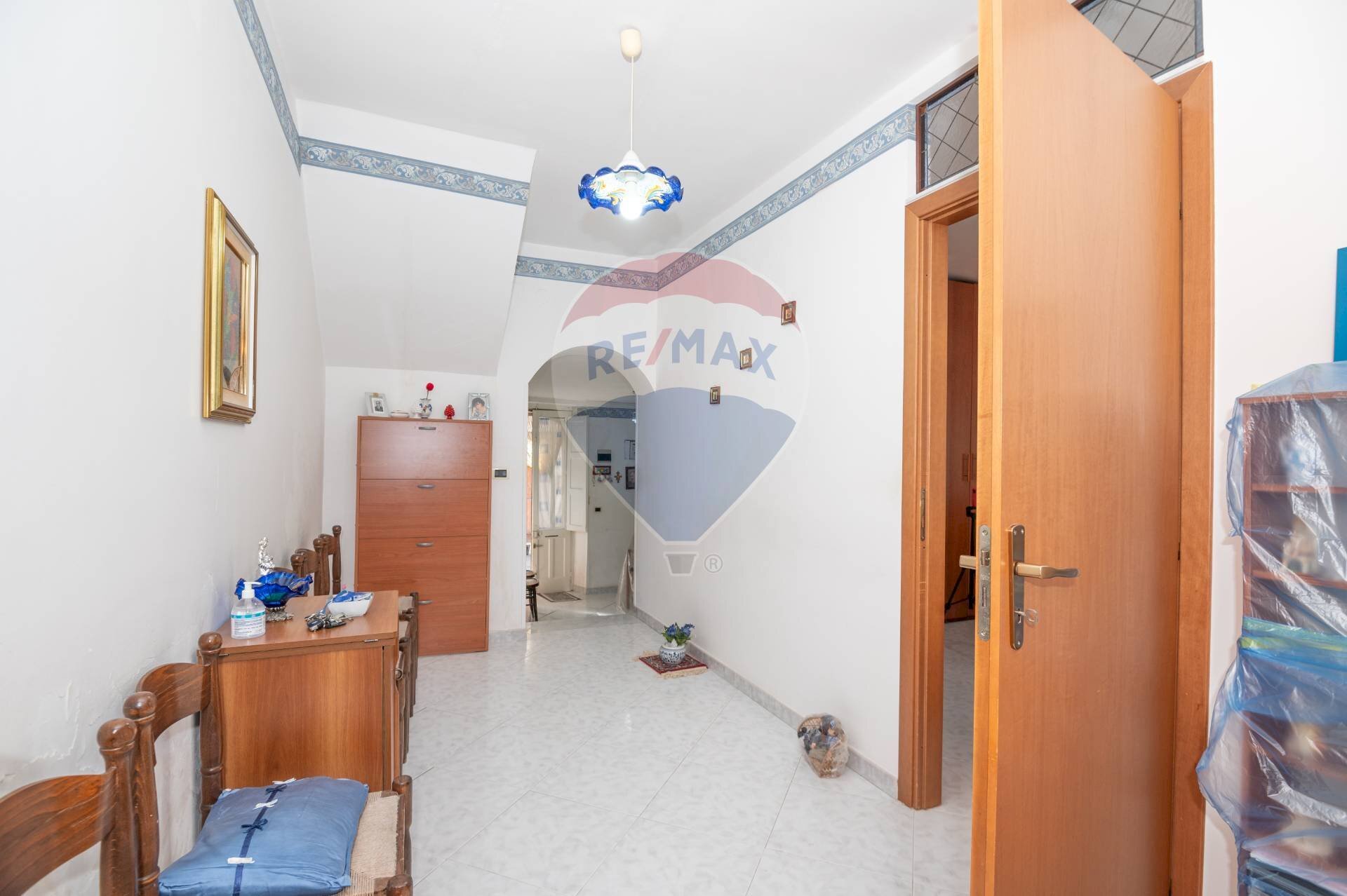 Hall / corridoio - Casa indipendente Via Valentino
 
1, Caltagirone - foto 1