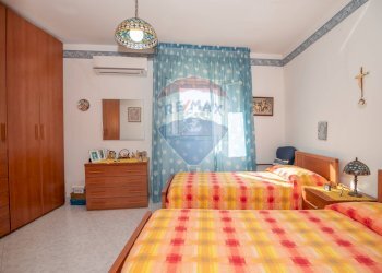 Camera / camera da letto - Casa indipendente Via Valentino
 
1, Caltagirone - foto 2