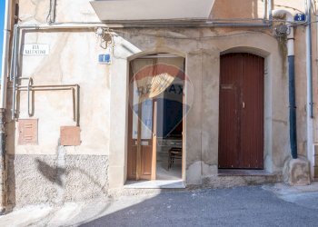 Edificio all\'aperto - Casa indipendente Via Valentino
 
1, Caltagirone - foto 11