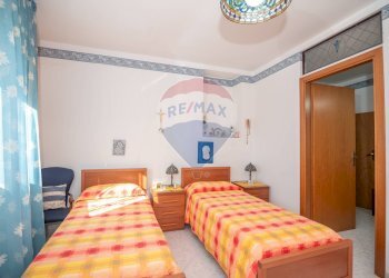 Camera / camera da letto - Casa indipendente Via Valentino
 
1, Caltagirone - foto 15