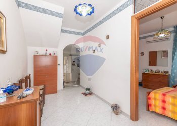 Hall / corridoio - Casa indipendente Via Valentino
 
1, Caltagirone - foto 21