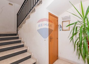 Scale - Quadrilocale Via Spiridione Libertini, 56 / Via Pò, Caltagirone - foto 2