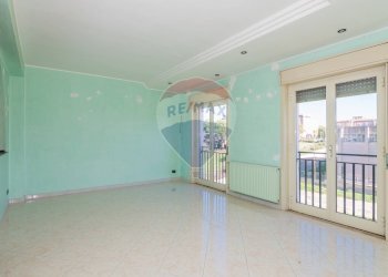 Stanza vuota - Quadrilocale Via Spiridione Libertini, 56 / Via Pò, Caltagirone - foto 9