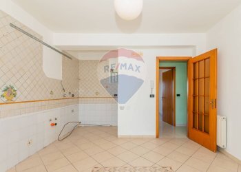 Stanza vuota - Quadrilocale Via Spiridione Libertini, 56 / Via Pò, Caltagirone - foto 16