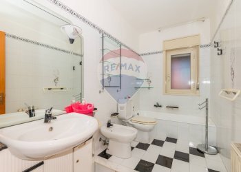 Bagno - Quadrilocale Via Spiridione Libertini, 56 / Via Pò, Caltagirone - foto 17