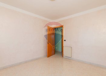 Stanza vuota - Quadrilocale Via Spiridione Libertini, 56 / Via Pò, Caltagirone - foto 24