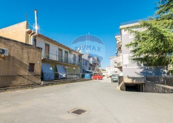 Edificio all\'aperto - Quadrilocale Via Spiridione Libertini, 56 / Via Pò, Caltagirone - foto 32