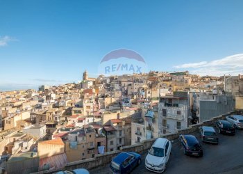 Edificio all\'aperto - Casa indipendente Via Santa Croce
 
34, Mineo - foto 1