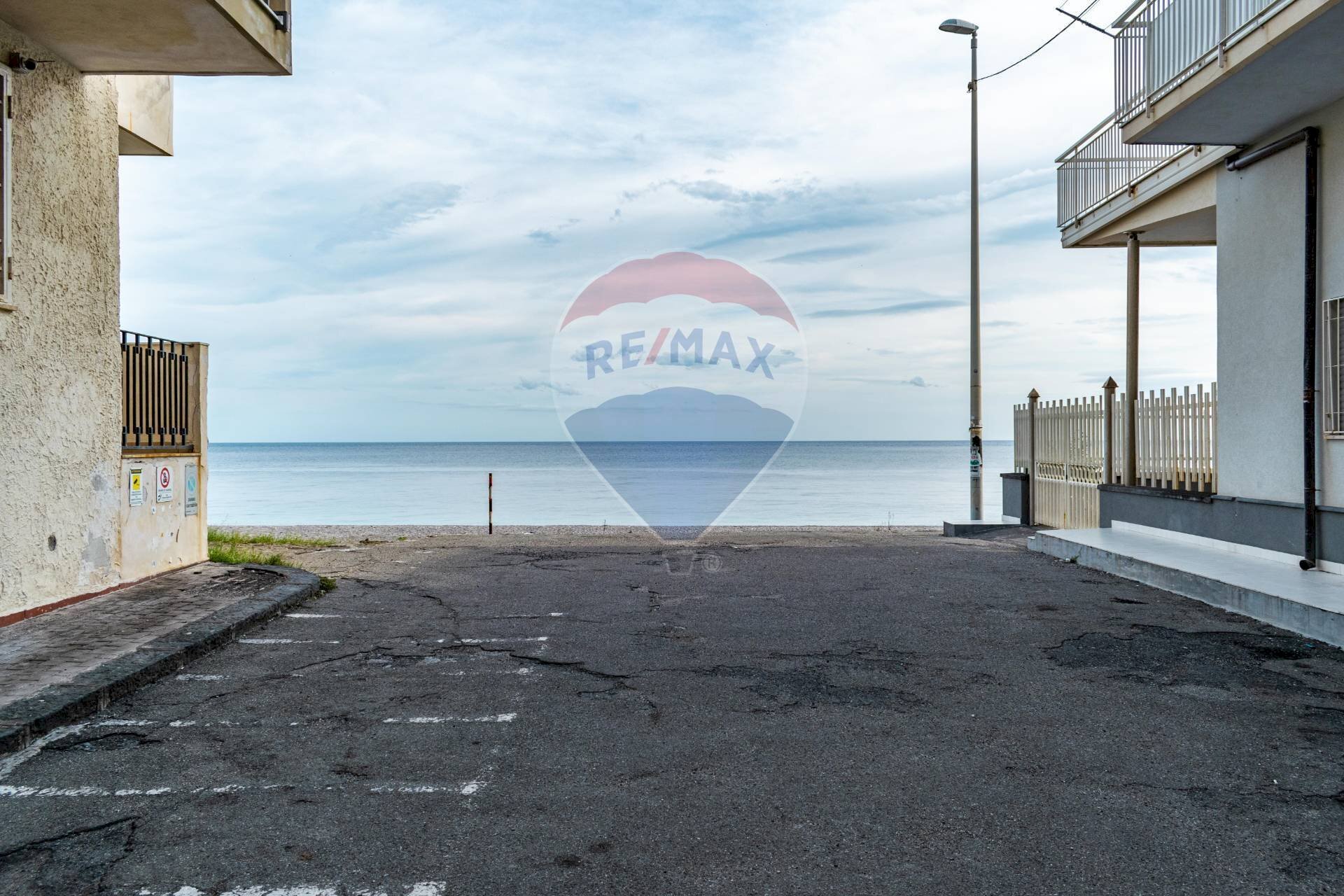 Vista dell\'acqua - Bilocale Via Spiaggia
 
25/A, Mascali - foto 2