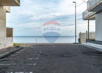 Vista dell\'acqua - Bilocale Via Spiaggia
 
25/A, Mascali - foto 2