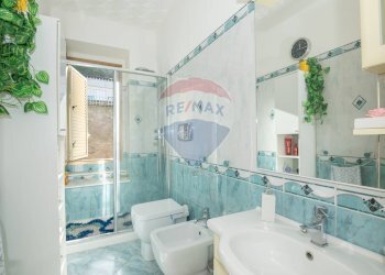 Bagno - Trilocale Via Corrado Luigi Guzzanti Muratore
 
5, Mineo - foto 12