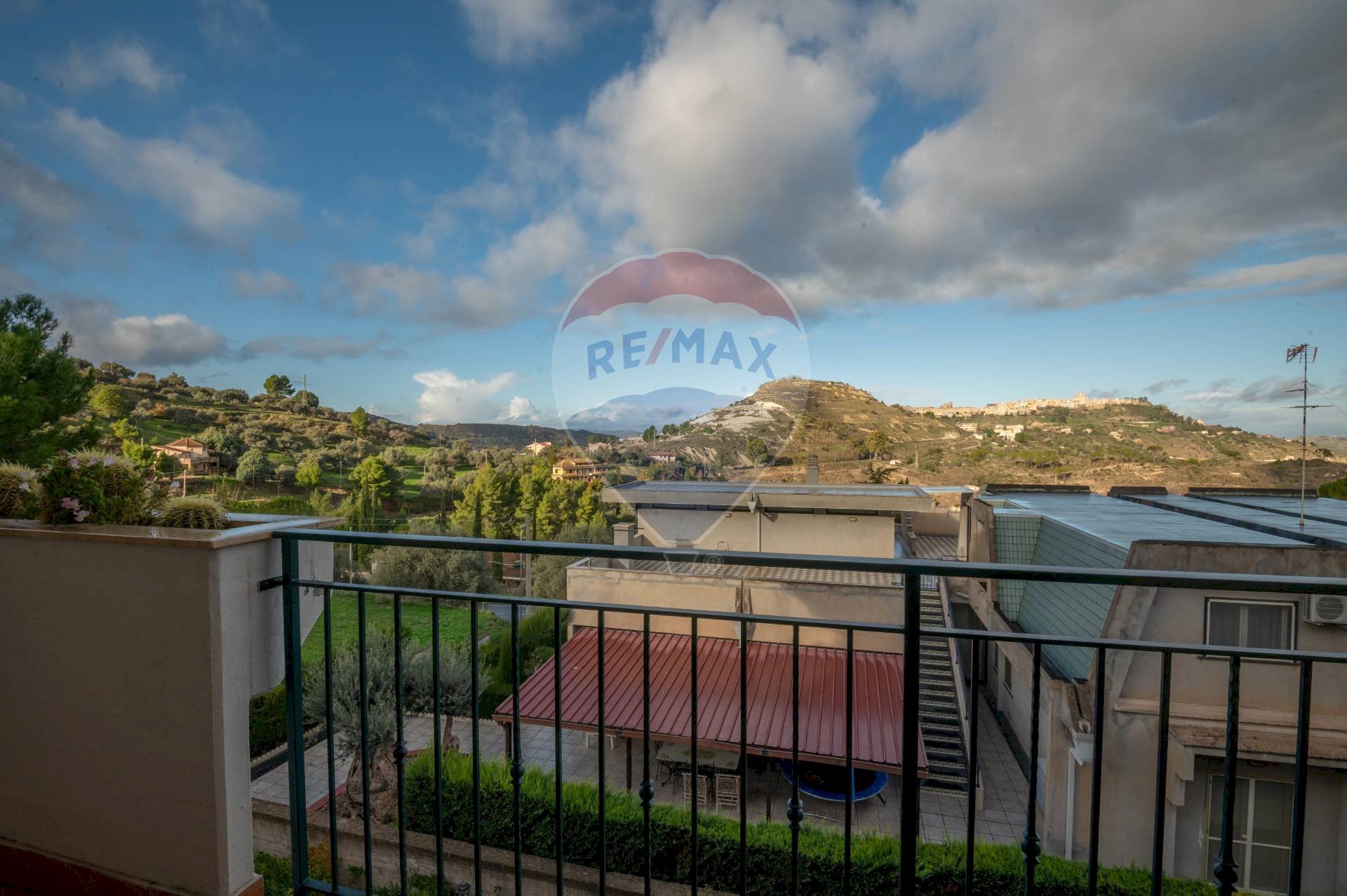 Balcone - Villa via giorgio la pira
 
8, Mineo - foto 2