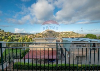 Balcone - Villa via giorgio la pira
 
8, Mineo - foto 3