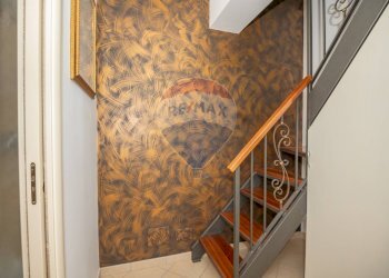 Scale - Villa via giorgio la pira
 
8, Mineo - foto 7