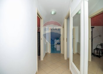 Hall / corridoio - Villa via giorgio la pira
 
8, Mineo - foto 20