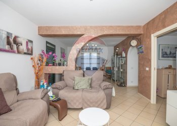 Soggiorno - Villa via giorgio la pira
 
8, Mineo - foto 23