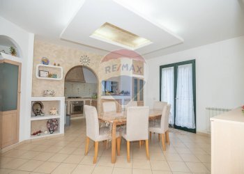 Sala da pranzo - Villa via giorgio la pira
 
8, Mineo - foto 37