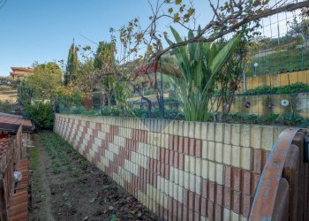 Giardino - Villa via giorgio la pira
 
8, Mineo - foto 43