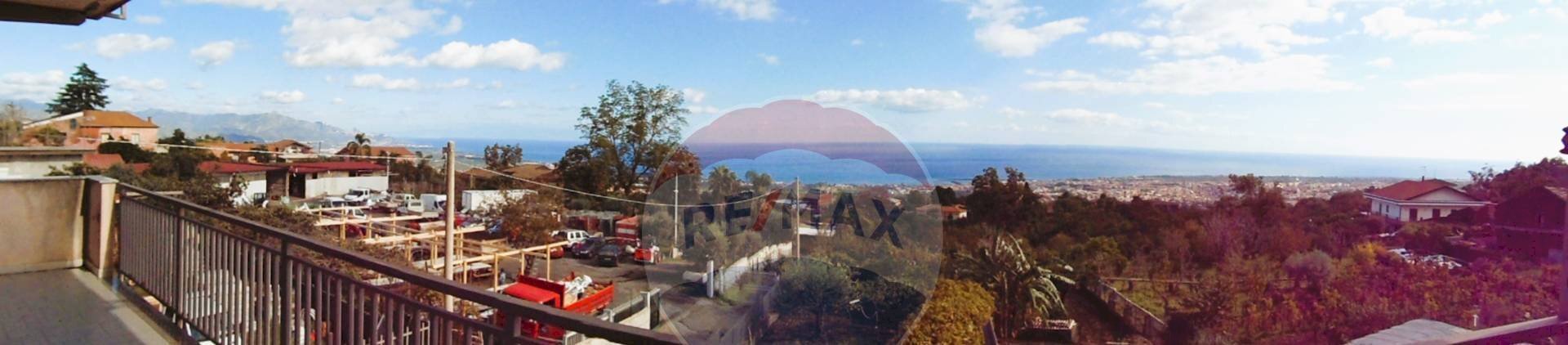 Balcone - Villa VIA FILIPPO MEDA
 
77, Giarre - foto 3