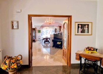 Hall / corridoio - Villa VIA FILIPPO MEDA
 
77, Giarre - foto 9