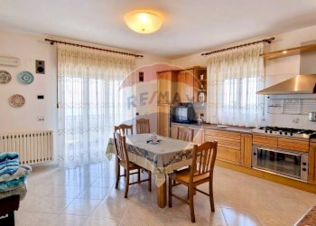 Cucina - Villa VIA FILIPPO MEDA
 
77, Giarre - foto 16