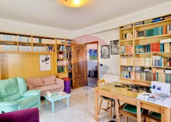 Ufficio - Villa VIA FILIPPO MEDA
 
77, Giarre - foto 31