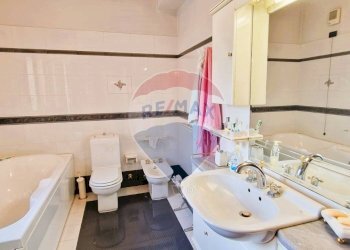 Bagno - Villa VIA FILIPPO MEDA
 
77, Giarre - foto 37