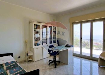 Camera / camera da letto - Villa VIA FILIPPO MEDA
 
77, Giarre - foto 52