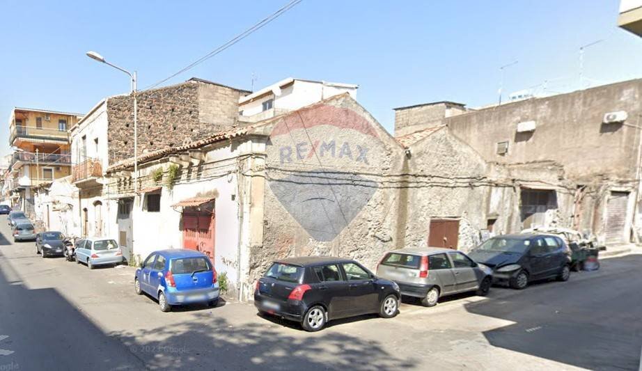 Edificio all\'aperto - Casa indipendente Via Tripoli
 
53/55/57, Catania - foto 2
