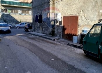 Edificio all\'aperto - Casa indipendente Via Tripoli
 
53/55/57, Catania - foto 7