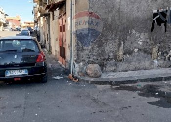 Edificio all\'aperto - Casa indipendente Via Tripoli
 
53/55/57, Catania - foto 10