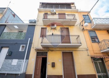 Edificio all\'aperto - Casa indipendente Via Cristoforo Colombo
 
75, Grammichele - foto 1