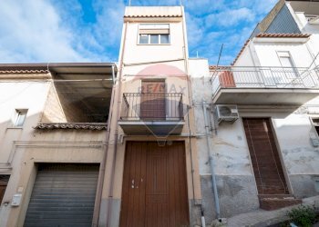 Edificio all\'aperto - Casa indipendente Via Cristoforo Colombo
 
75, Grammichele - foto 28