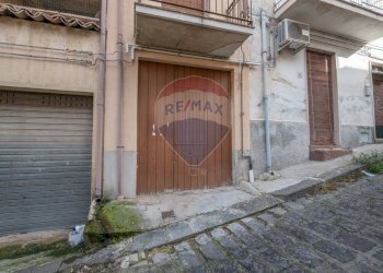 Edificio all\'aperto - Casa indipendente Via Cristoforo Colombo
 
75, Grammichele - foto 30