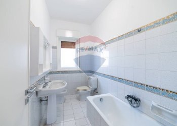 Bagno - Quadrilocale Via Vittorio Emanuele
 
101, Aci Catena - foto 18