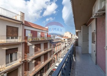 Balcone - Quadrilocale Via Vittorio Emanuele
 
101, Aci Catena - foto 22