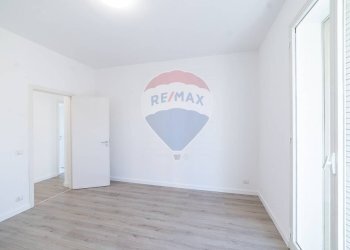 Stanza vuota - Quadrilocale via vittorio emanuele
 
101, Aci Catena - foto 7