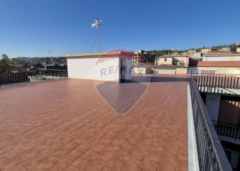 Terrazza - Quadrilocale via vittorio emanuele
 
101, Aci Catena - foto 29