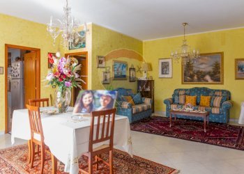 Sala da pranzo - Appartamento Via Trinacria
 
21, Catania - foto 9