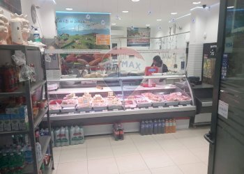 Camera / camera da letto - Attività Commerciale Via Mongibello
 
9, Belpasso - foto 1