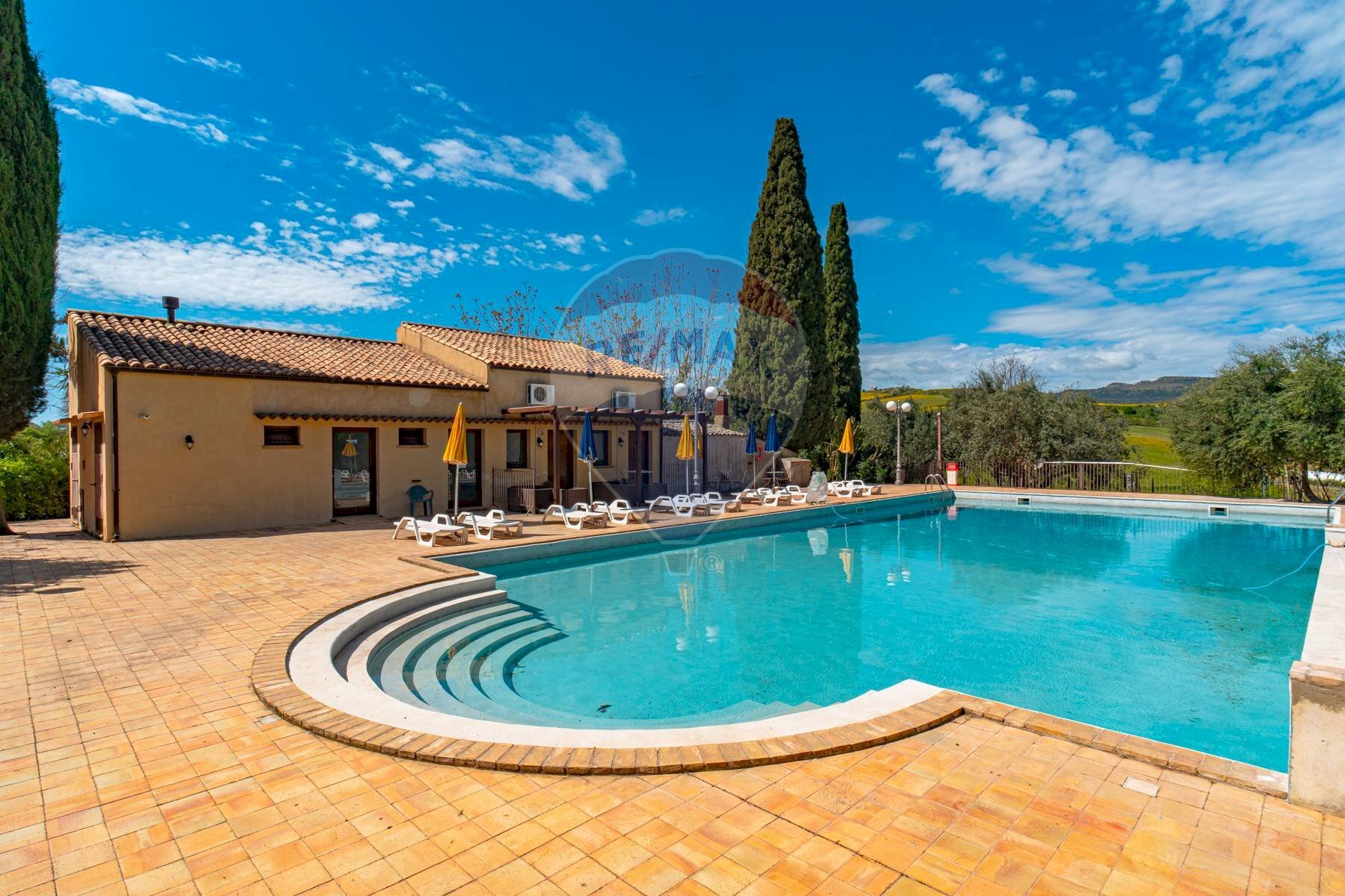 Piscina - Agriturismo Contrada Fontana Pietra - Sp 37/II
 
Snc, Caltagirone - photo 1