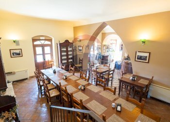 Sala da pranzo - Agriturismo Contrada Fontana Pietra - Sp 37/II
 
Snc, Caltagirone - photo 14