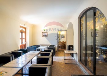 Sala da pranzo - Agriturismo Contrada Fontana Pietra - Sp 37/II
 
Snc, Caltagirone - photo 19